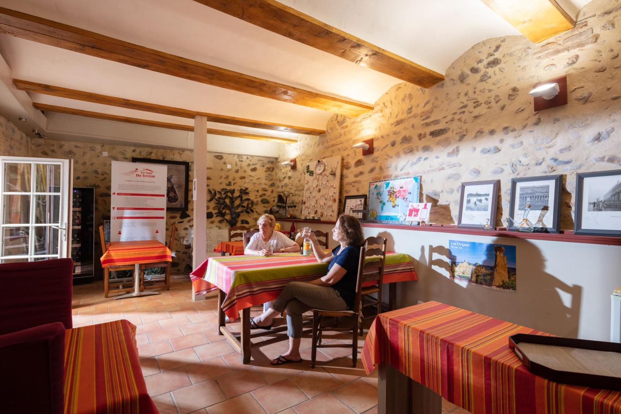 La Tour Du Terroir Bed & Breakfast Rivesaltes Luaran gambar